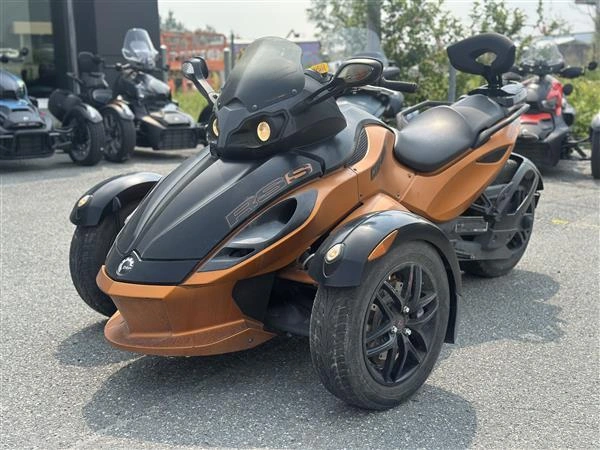 Can-am Spyder Rs 2011 alt