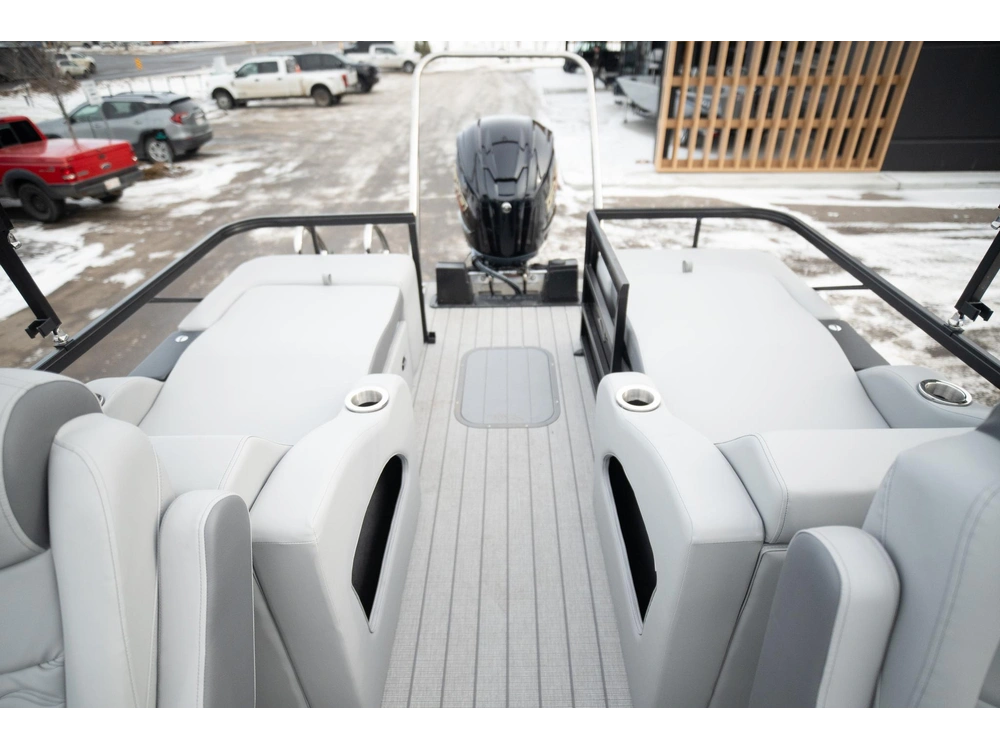 2026 Suncatcher Fusion 322ss alt