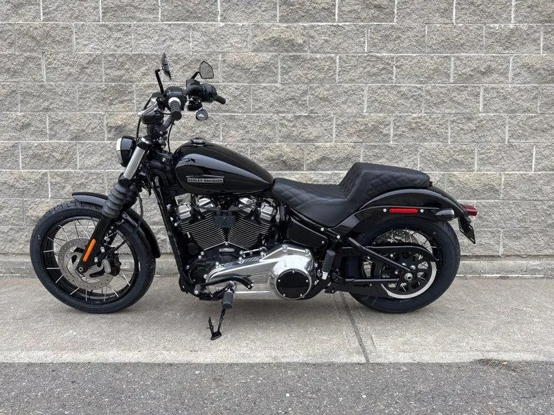 2026 Harley-Davidson FXBB - Street Bob® thumbnail 9