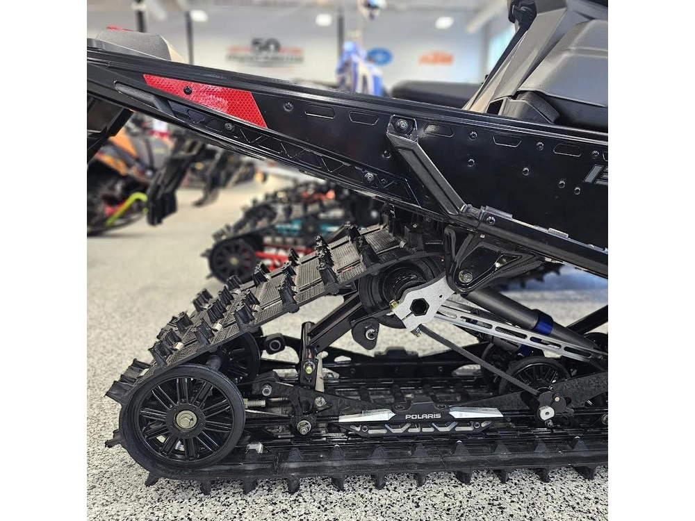 2025 Polaris 850 Indy Vr1 137 alt