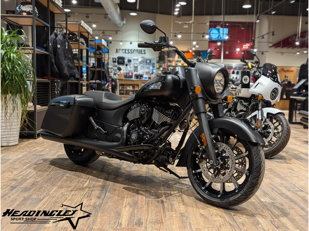 2026 Indian Motorcycle Springfield Dark Horse // Black Smoke 