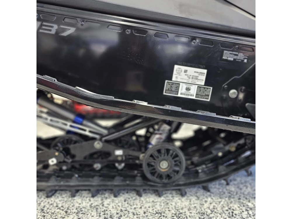 2025 Polaris 850 Indy Vr1 137 alt