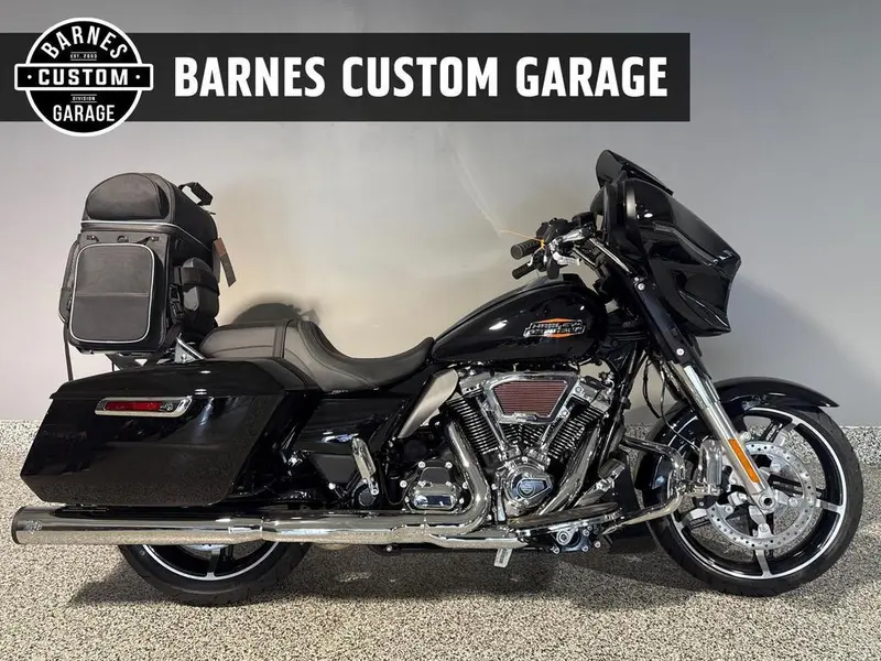 2025 Harley-Davidson FLHX - Street Glide®