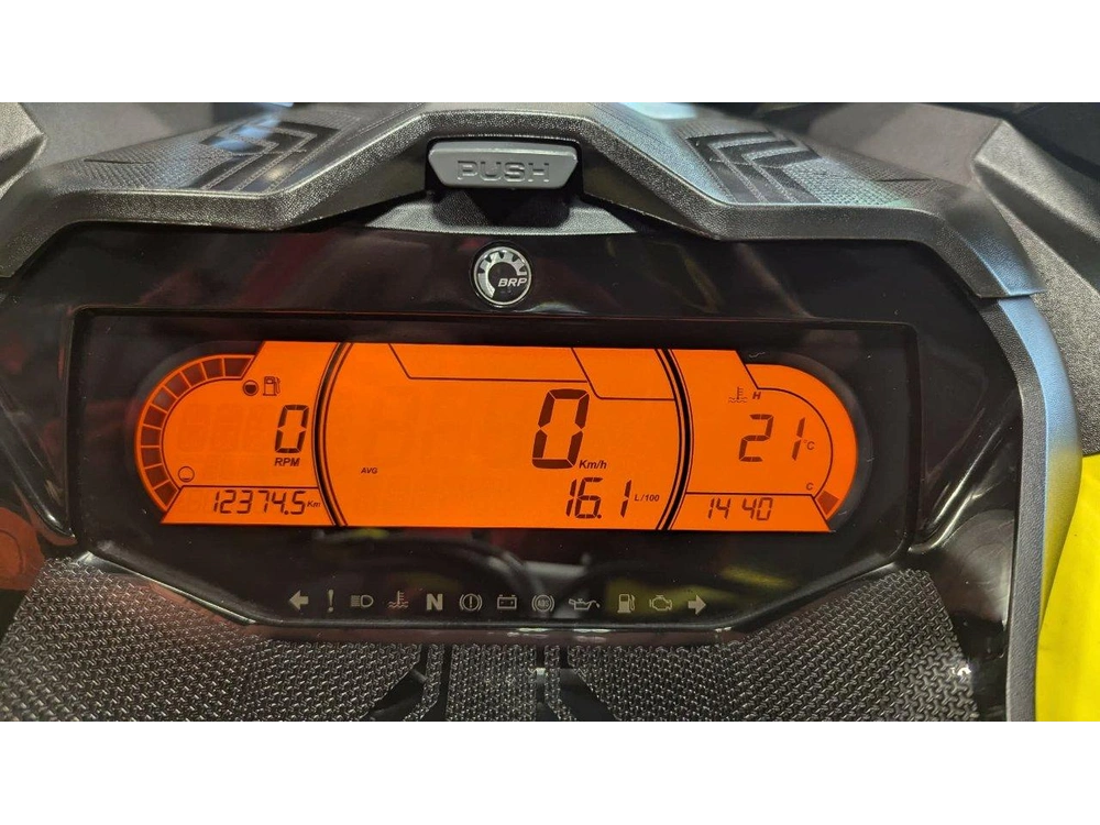 Ski-doo Renegade X 900 Turbo R Used 2022 alt