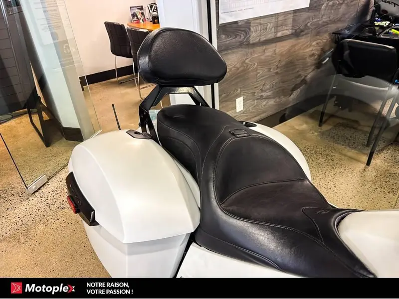 2016 Victory Motorcycles CROSS COUNTRY