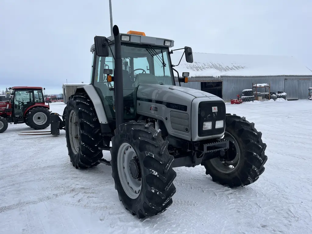 1998 White 6710