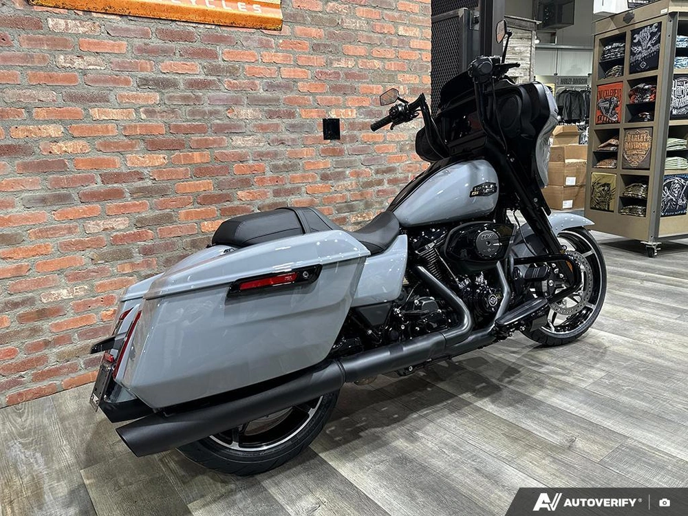 2026 Harley-davidson Street Glide alt