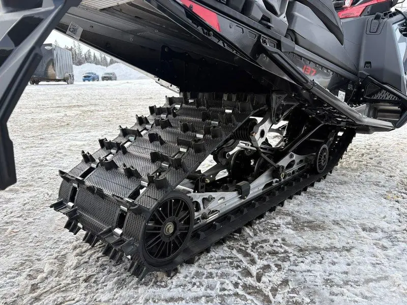 2025 Polaris Polaris Adventure prostar S4