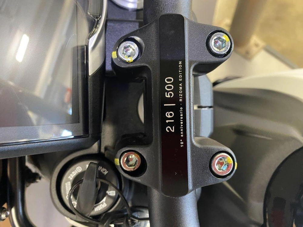 2025 Ducati Scrambler Rizoma alt