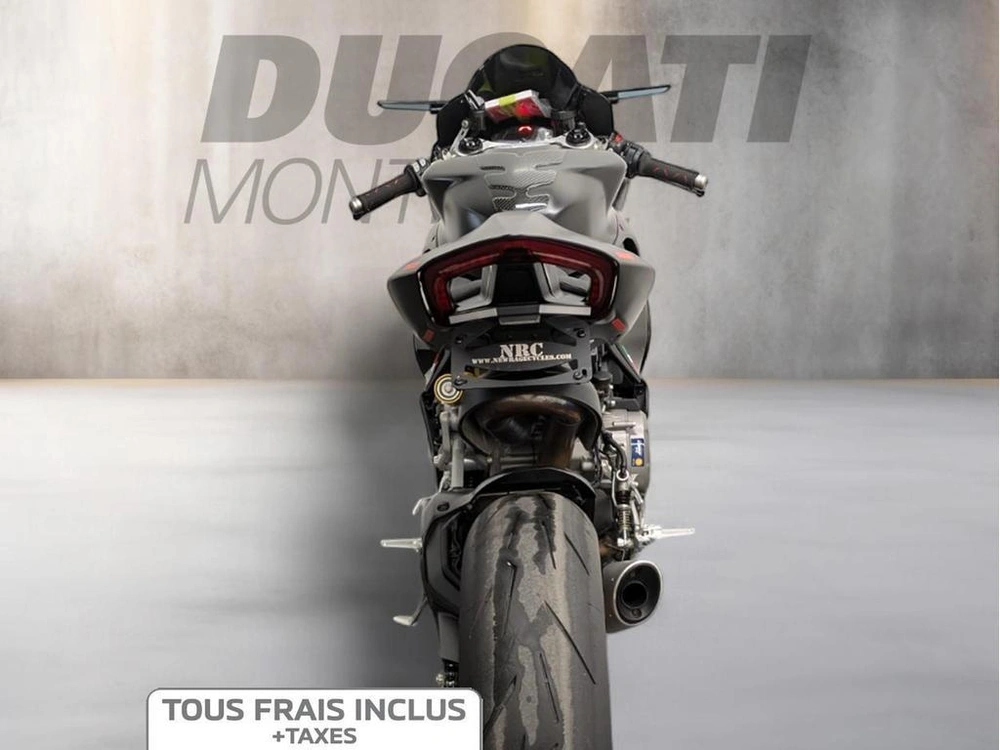Ducati Panigale V2 2025 alt
