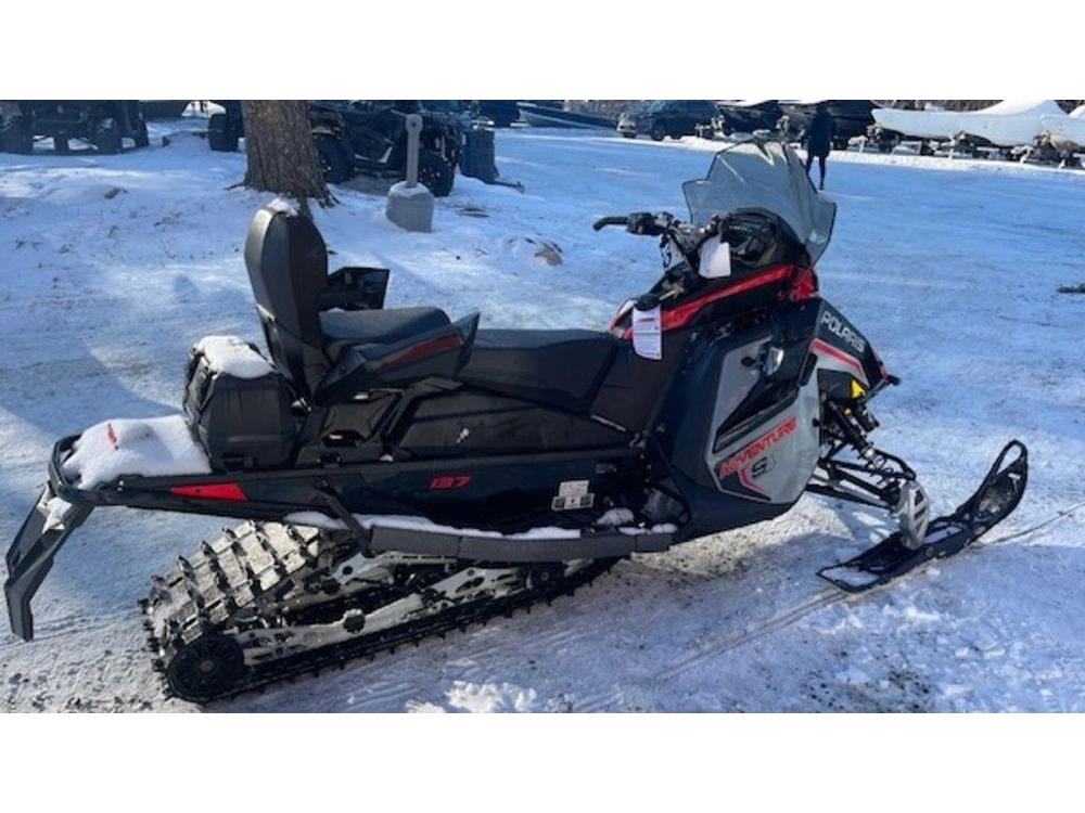 2025 Polaris Prostar S4 Indy Adventure 137 Storm Gray / Indy Red alt