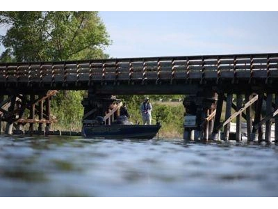 2026 Lund Boat Co 1875 Impact Xs Sport alt