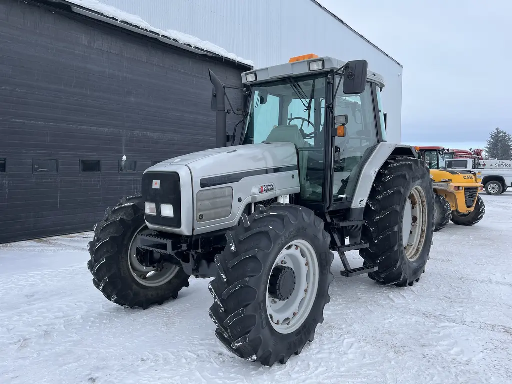 1998 White 6710