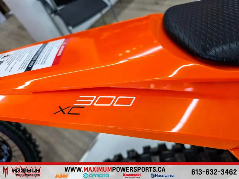2025 KTM 300 XC thumbnail 10