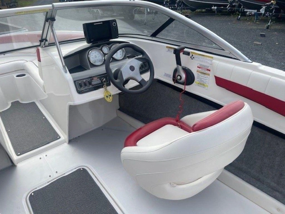 2012 Bayliner 195 Flight Series alt