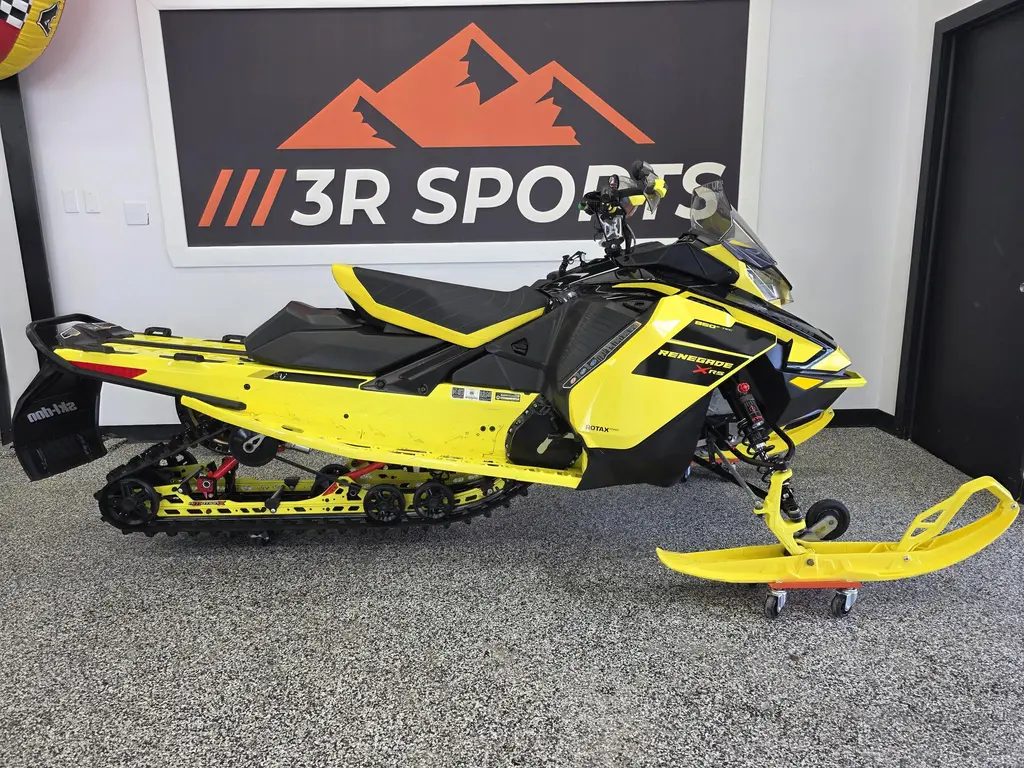 2021 Ski-Doo RENEGADE 850 XRS