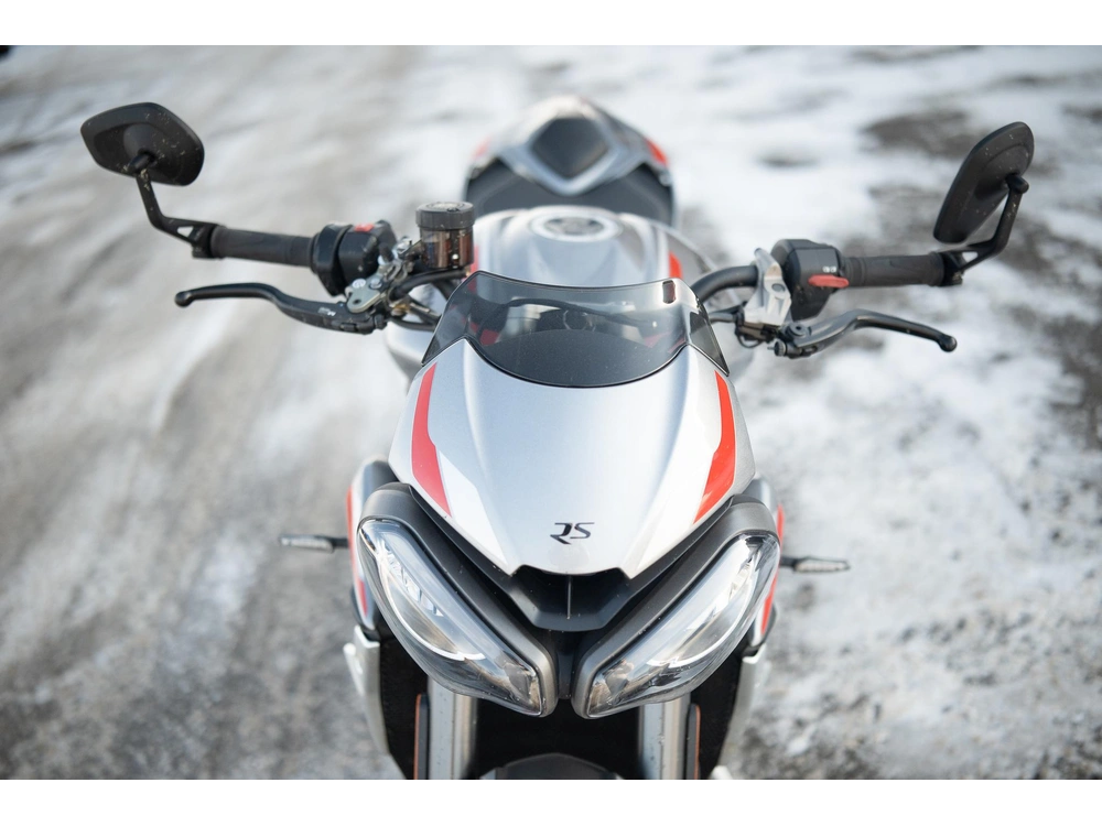 2021 Triumph Street Triple 765 alt