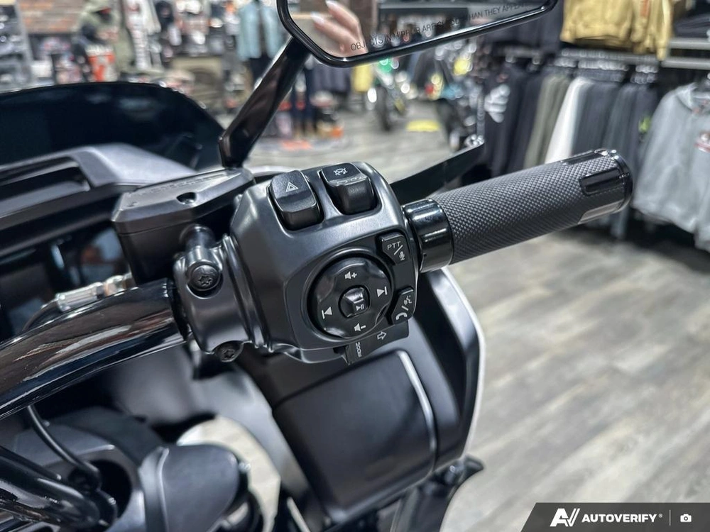 2025 Harley-davidson Fltrx - Road Glide® alt