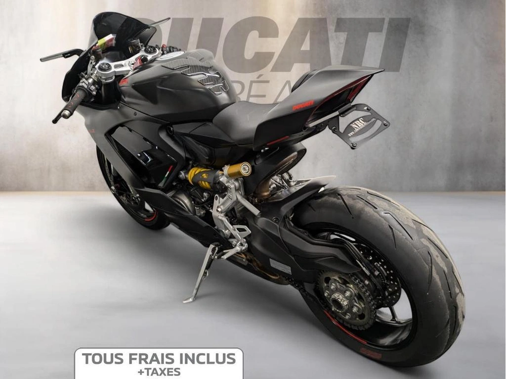 Ducati Panigale V2 2025 alt