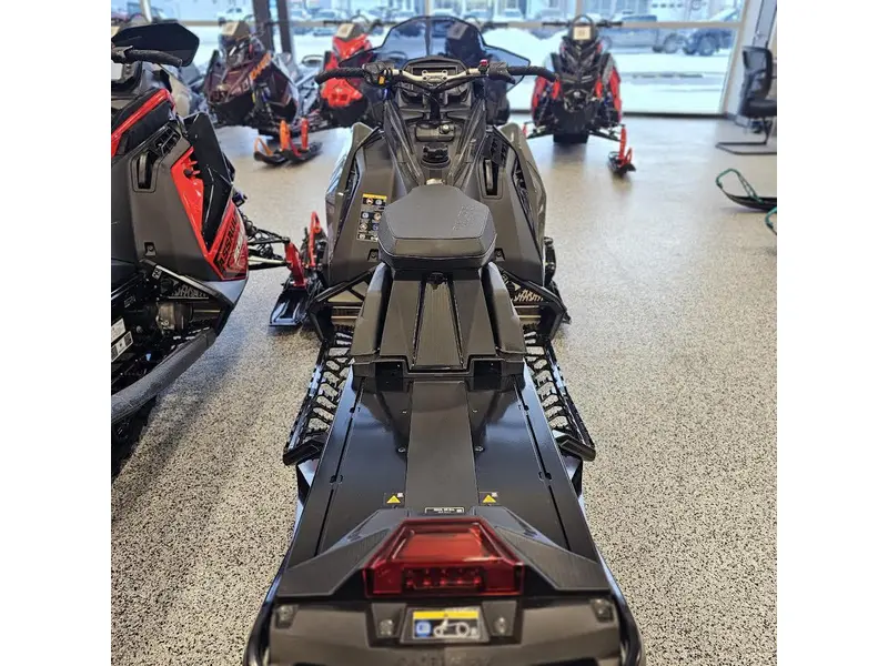 2025 Polaris 850 INDY VR1 137