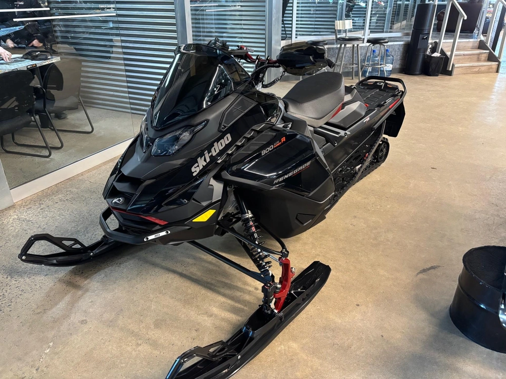 Ski-doo Renegade Enduro 900 R 2025 alt