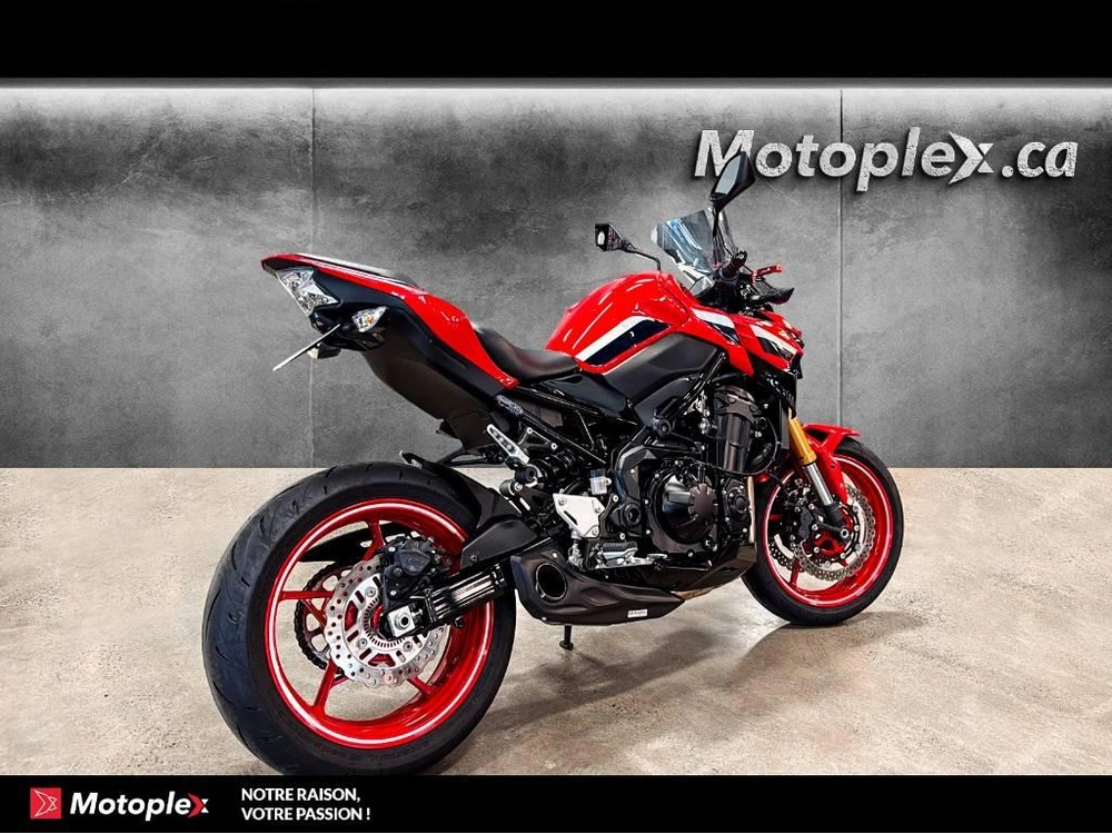 Kawasaki Z900 Edition 50th Full Options 2022 alt
