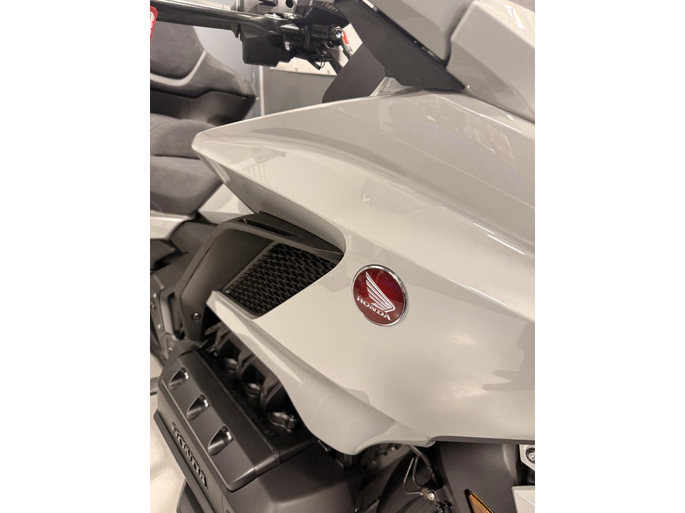 Honda Gold Wing Tour Dct Goldwing Gl1800 2026 alt
