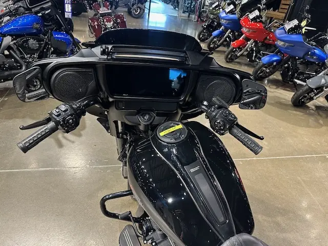 Harley-Davidson FLHX STREET GLIDEFLHX 2024