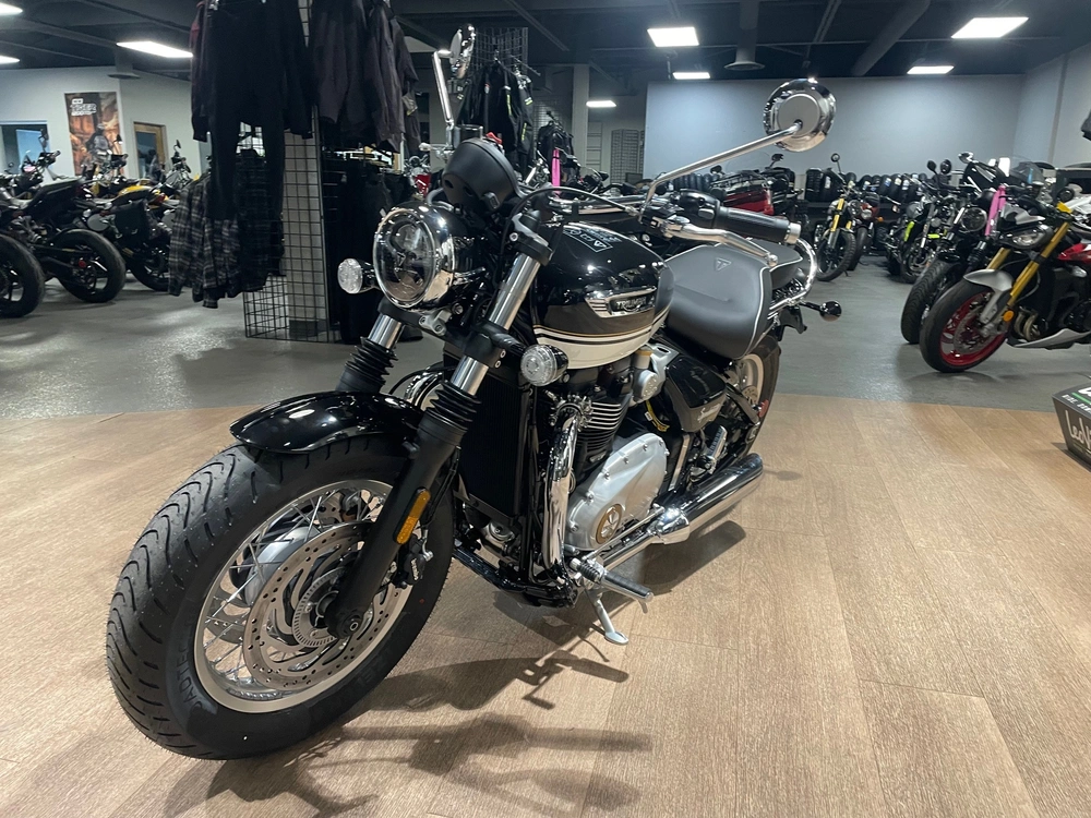 2026 Triumph Bonneville Speedmaster - Sapp Black / Crystal White alt