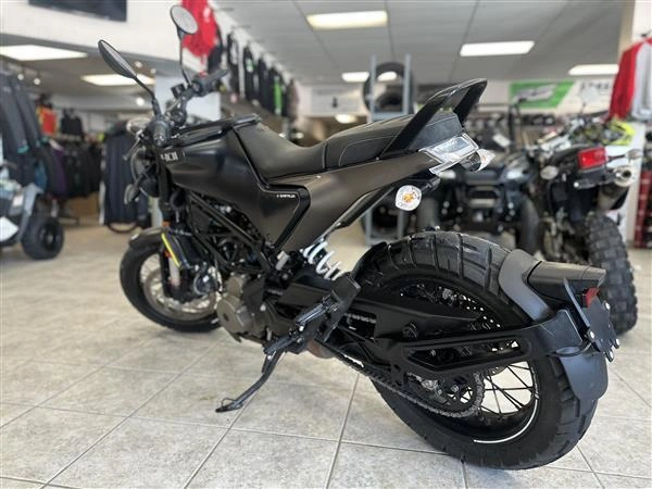 Husqvarna Vitpilen 401/svartpilen 4 2022 alt