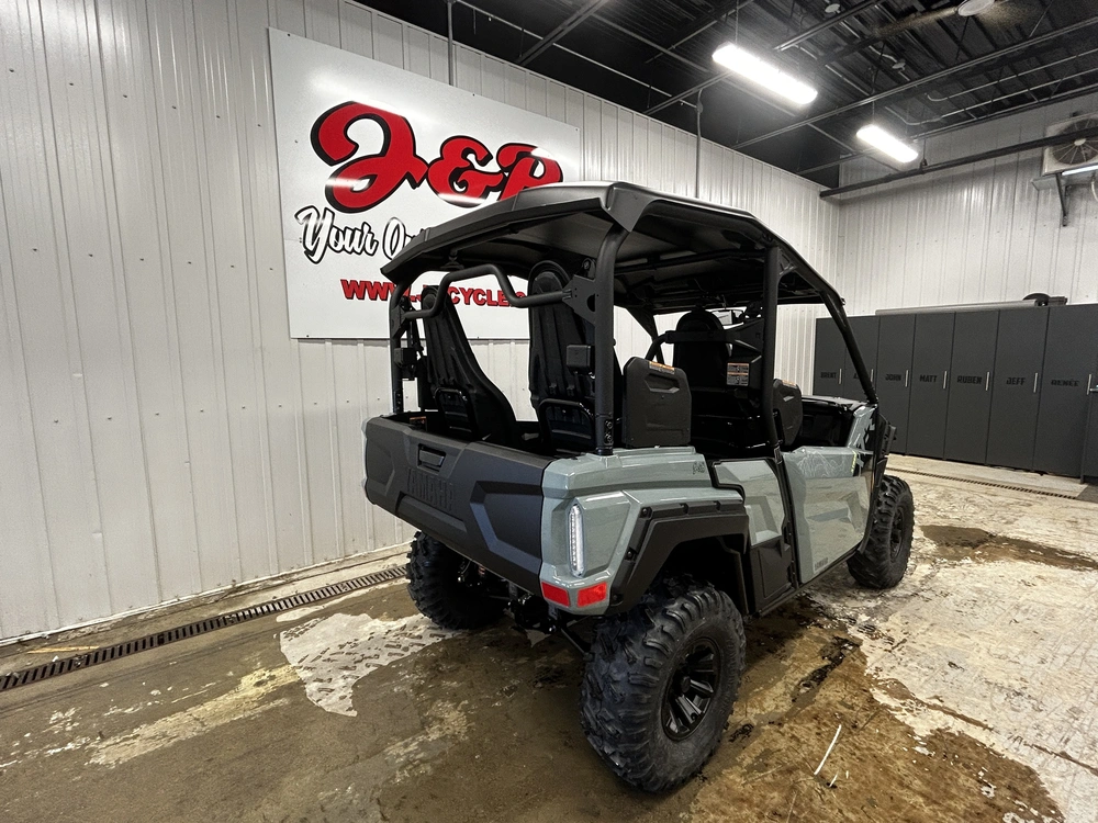 2026 Yamaha Wolverine X4850 Xt-r Grey/black alt