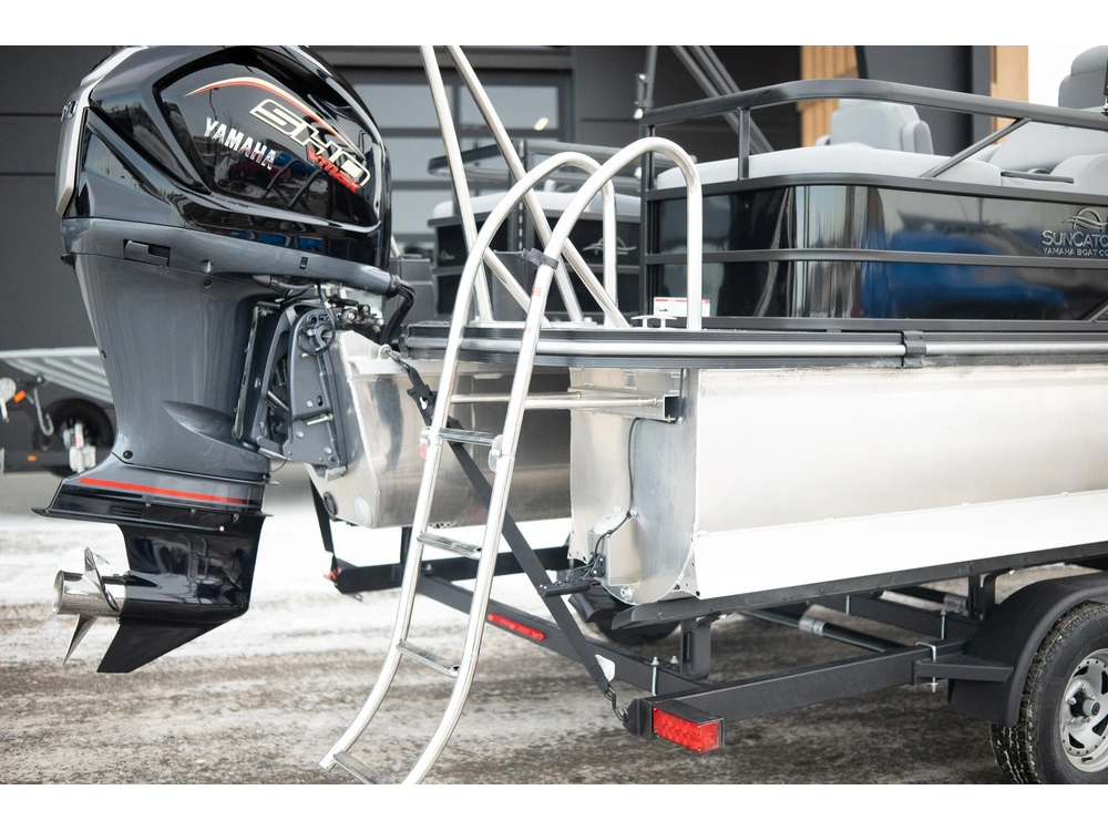 2026 Suncatcher Fusion 322ss alt