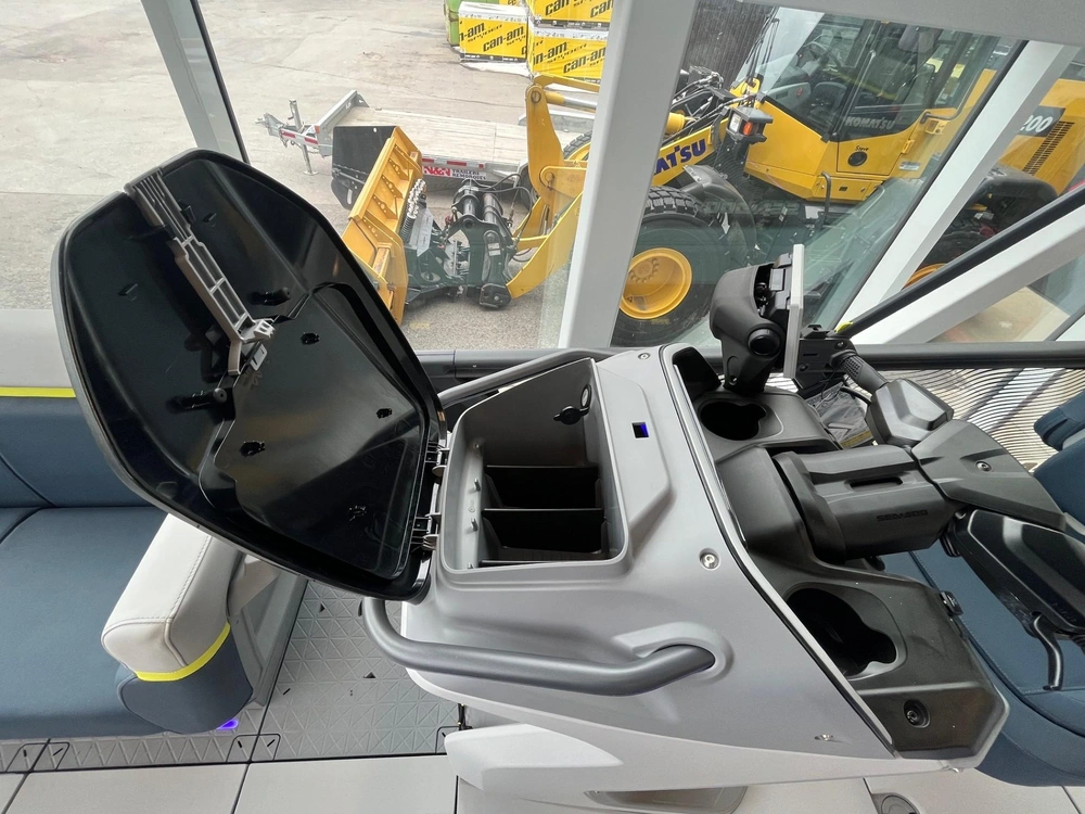 Sea-doo Switch Cruise Limited 21 300 Hp ( 5 Ans De Protection) 2026 alt