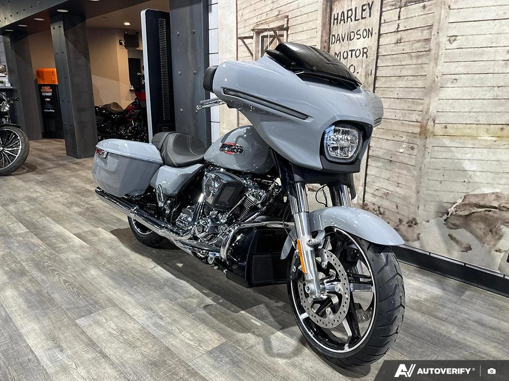 2026 Harley-davidson Street Glide alt