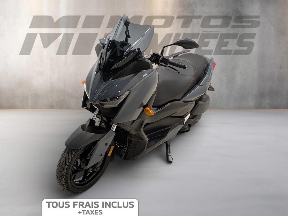 Yamaha Xmax 2022 alt