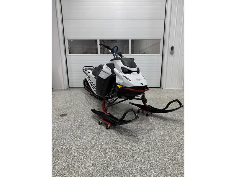 Ski-Doo Summit X 850 Turbo 2023