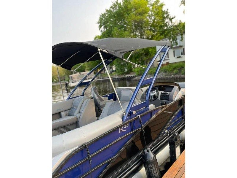 Bennington Marine Bennington 25 Rrfbast 2023 alt