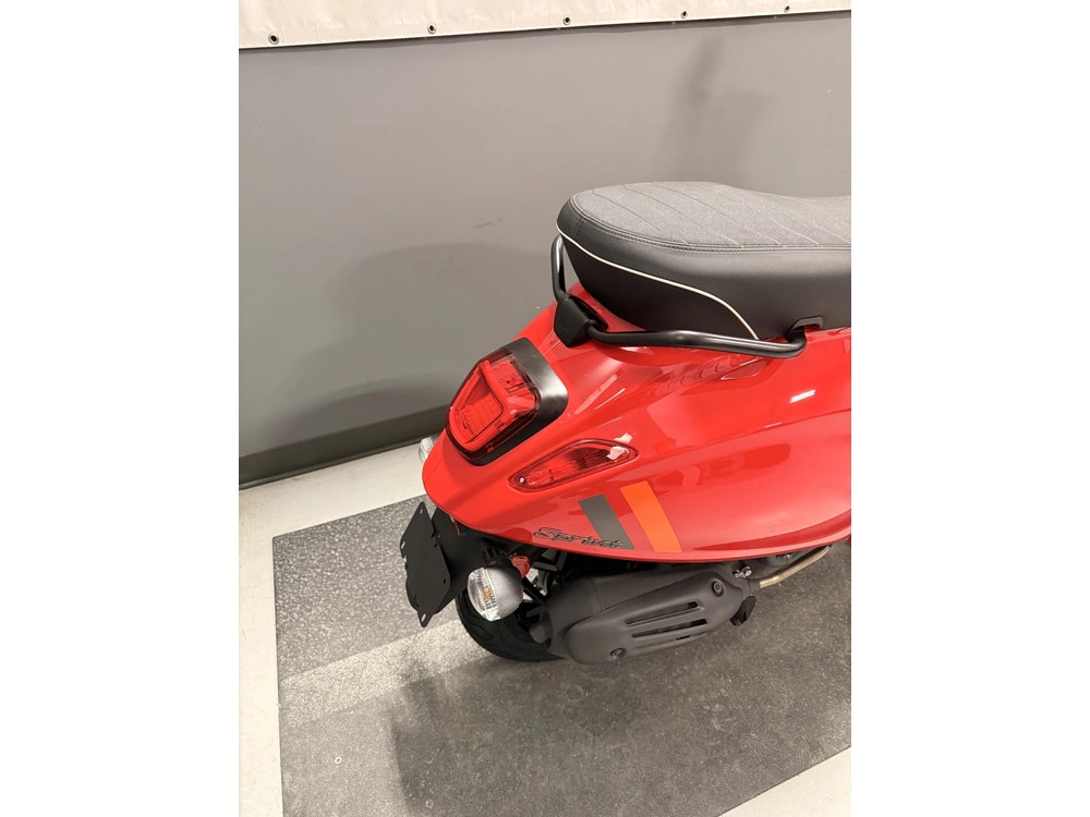 Vespa Sprint S 50 Sprint S 50 2025 alt