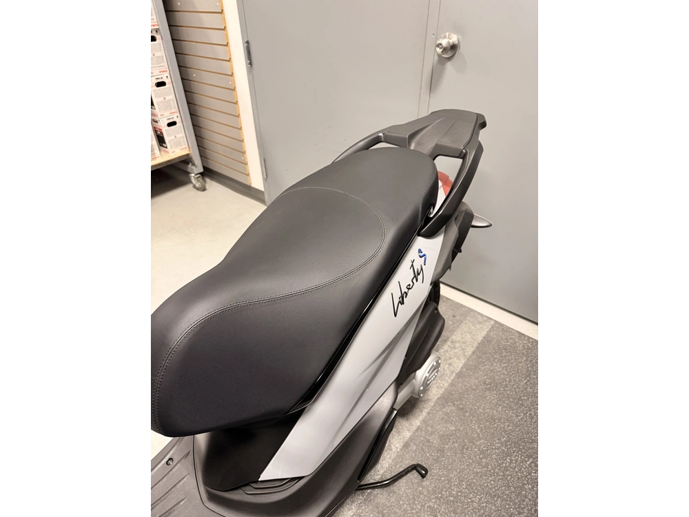 Piaggio Liberty S 50 Liberty S 50 2025 alt