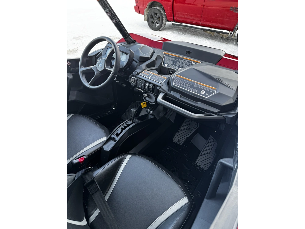 2026 Can-am Commander Xt 700 alt