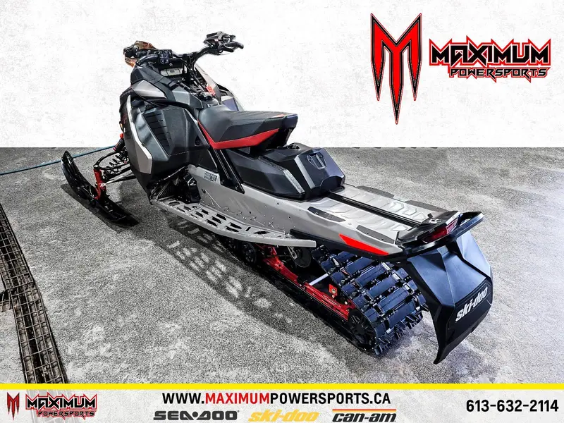 2023 Ski-Doo RENEGADE XRS 850