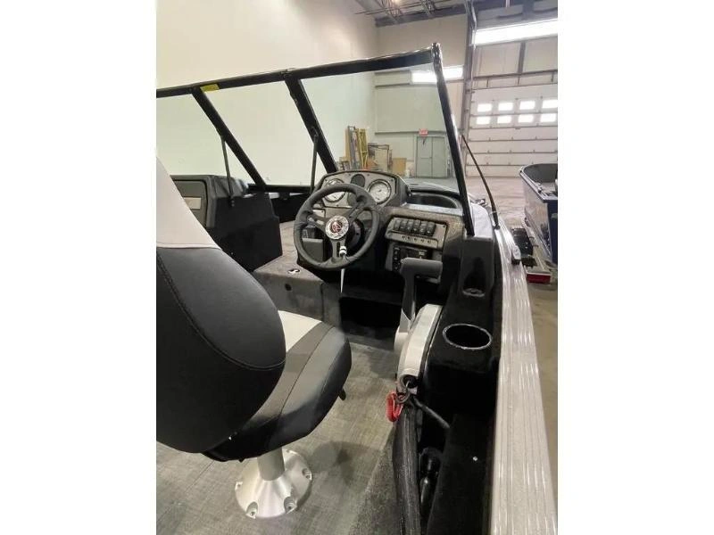 Alumacraft Competitor 165 Sport 2023 alt