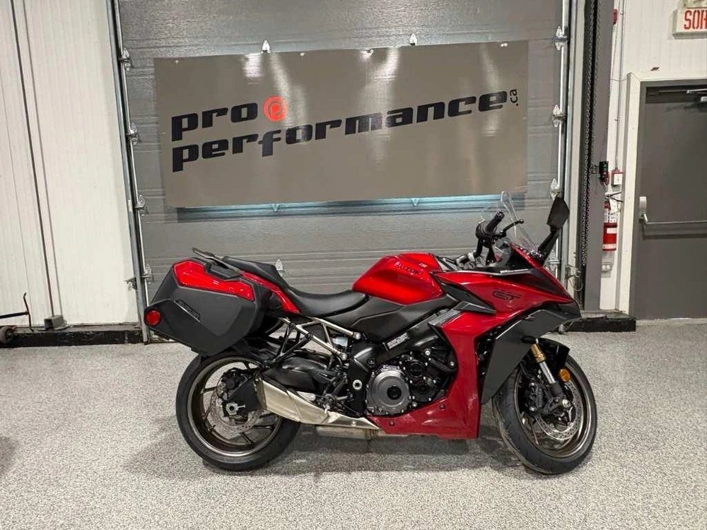 Suzuki Gsx-s1000gt+ 2025 alt