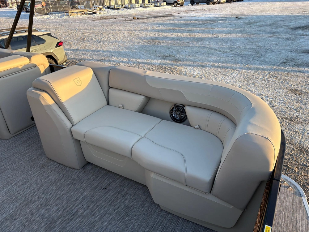 Godfrey Marine Sw 2086 Slpit Bench 2026 alt