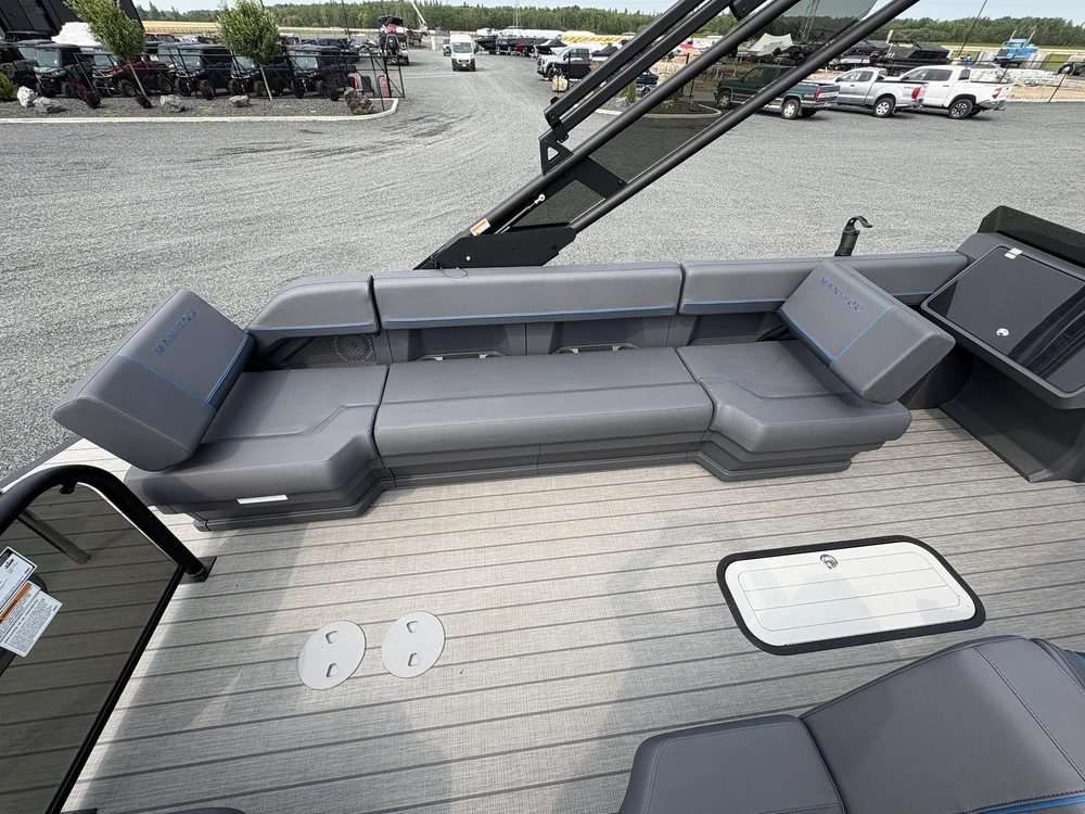 2025 Manitou Explore 24 Switchback Trifold 300 Mercury & Trailer alt