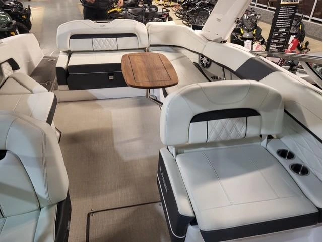 Regal Regal 26 Fasdeck 2021 2021 alt