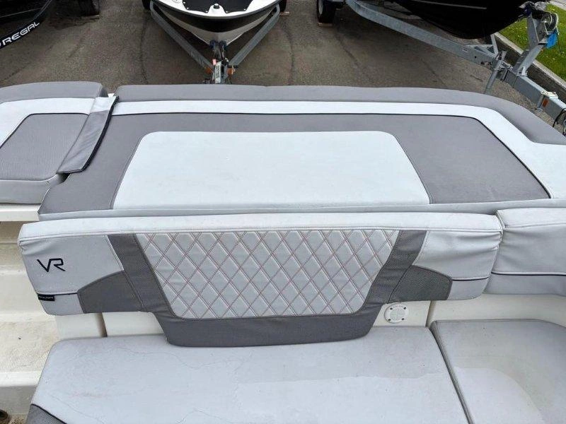 Bayliner Vr5 2022 alt