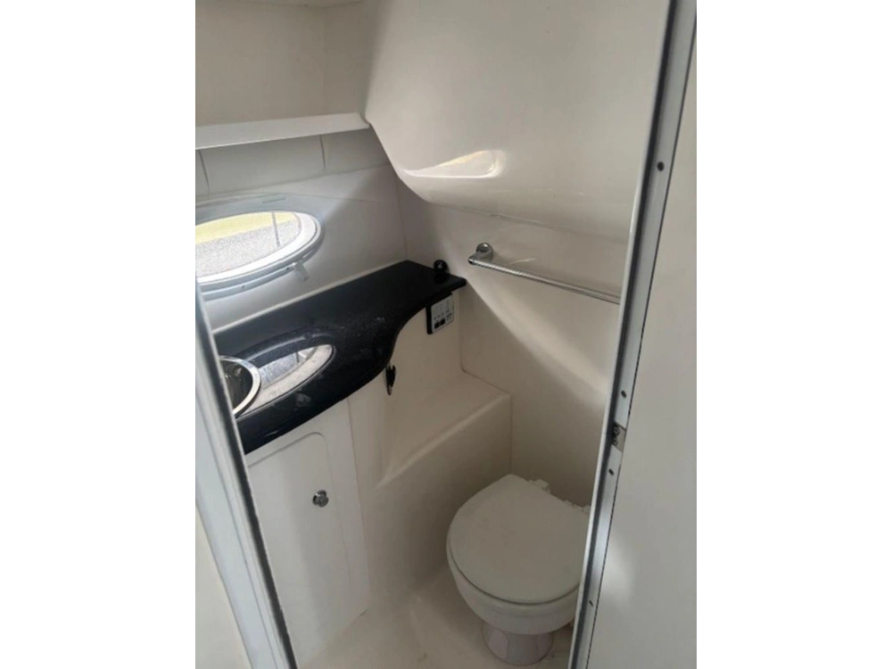 2016 Campion 825i alt