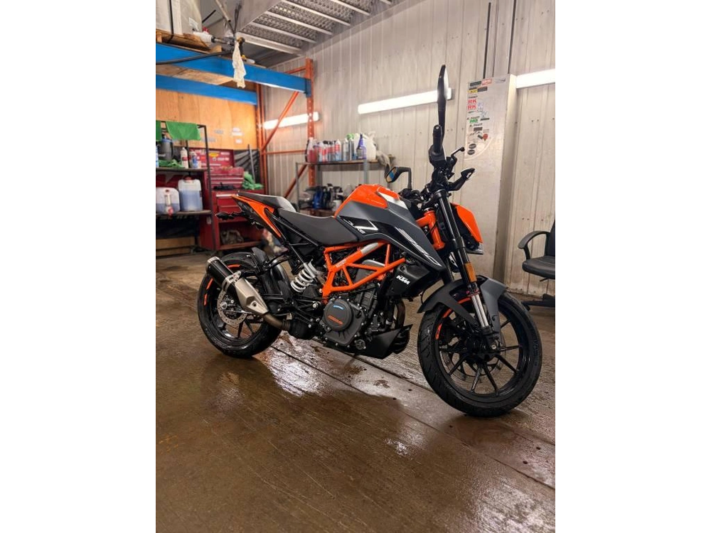 Ktm 390 Duke 2023 alt