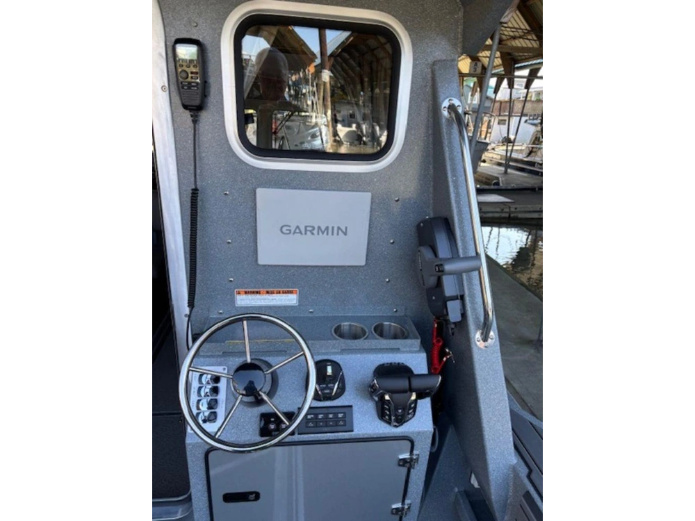 2026 Kingfisher 3025 Xrs alt